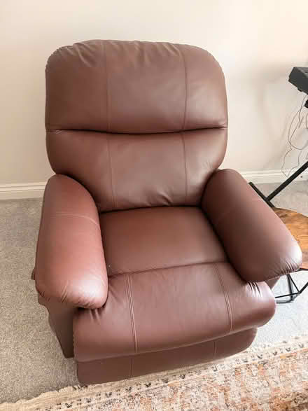 Photo of free Recliner seat with wired remote (EN8) #2