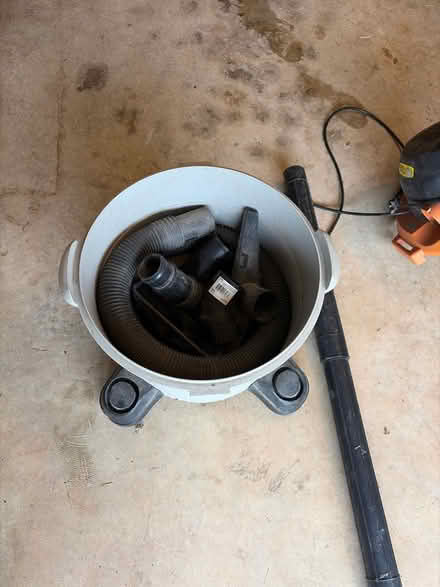Photo of free Rigid Shop Vac with accessories (S. Leesburg near Banshee Reeks) #2