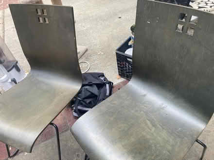 Photo of free To matching chairs (Foothill Boulevard Cupertino) #1