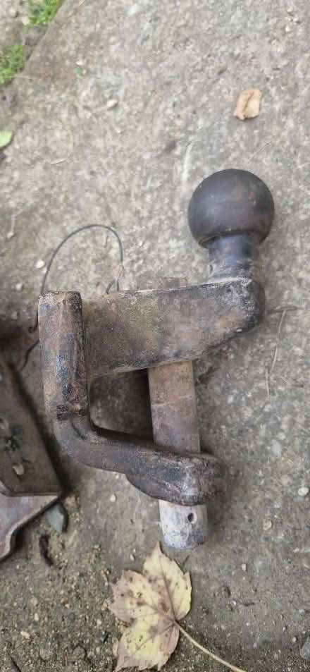 Photo of free Tow ball & deflecter guard (Owlpen GL11) #2
