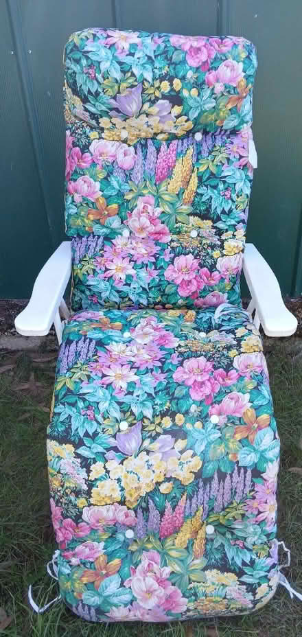 Photo of free Reclining garden chair #2 (Burnham) #2