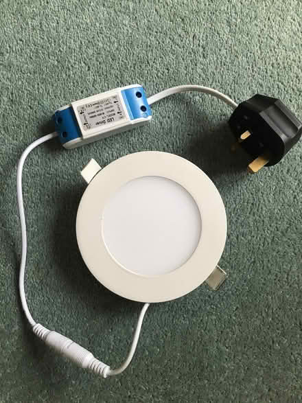 Photo of free led light with driver and plug (Sockbridge CA10) #1