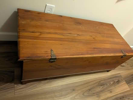 Photo of free Large wooden chest (Vienna Hunter Mill) #2