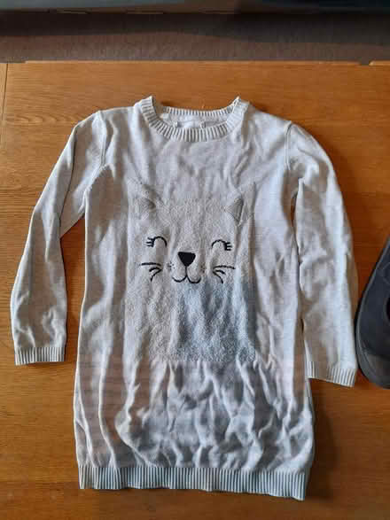 Photo of free School primsoles uk 3 and jumper (Liversedge WF15) #1