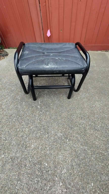 Photo of free Footrest (94015) #1