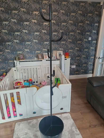 Photo of free IKEA coat and hat stand (Droylsden M43) #1