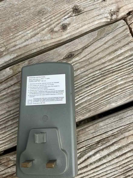 Photo of free AA Battery charger (Merchiston EH10) #3
