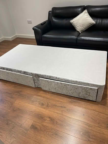 Photo of single divan crush velvet with 2 drawers (Goring-by-Sea BN12) #4