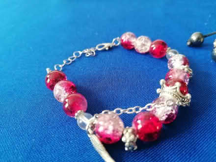 Photo of free 2 very pretty bracelets (Presteigne LD8) #2