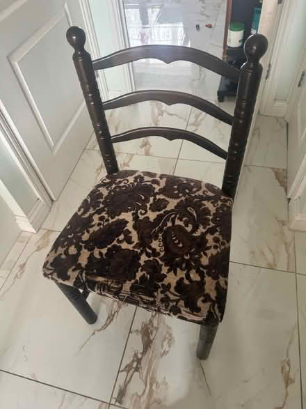 Photo of free Oak Dining Table And Chairs (Dartford DA1) #3