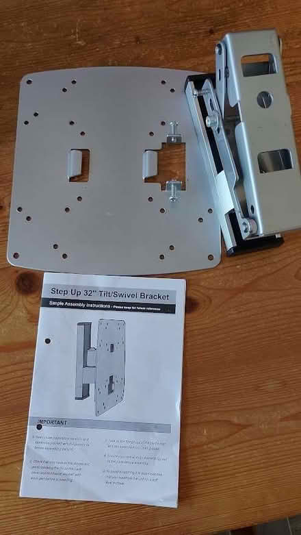 Photo of free TV Tilt/Swivel Wall Bracket (Upper Walmer CT14) #1