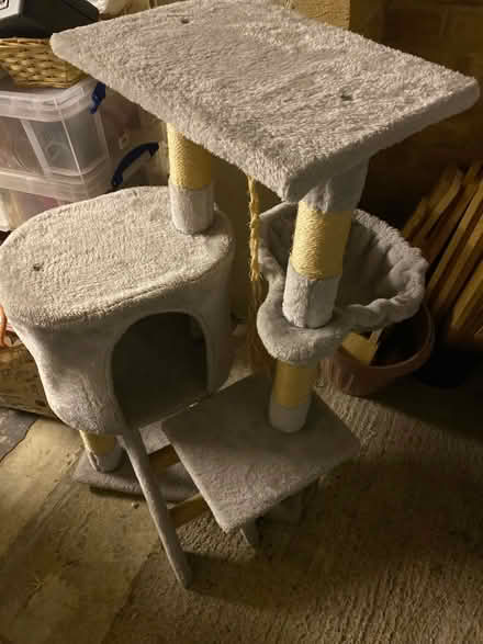 Photo of free Cat tree (Abingdon OX14) #1