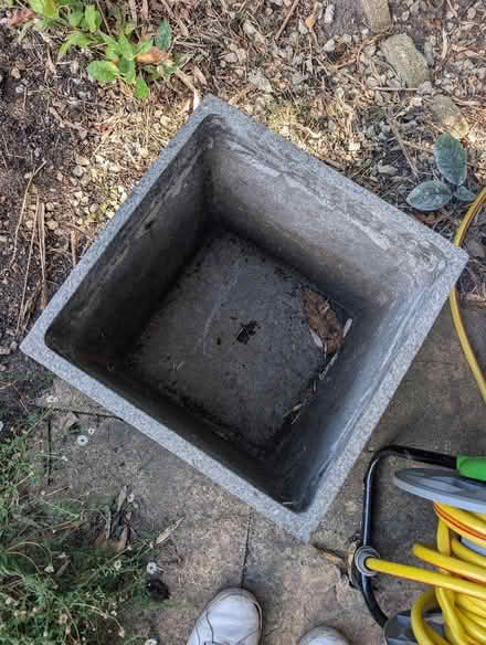 Photo of free Planter (Wokingham RG41) #2