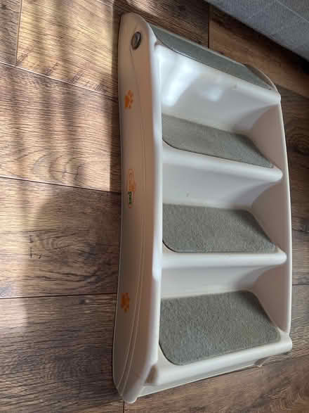 Photo of free Dog steps (Chesterfield S42) #3