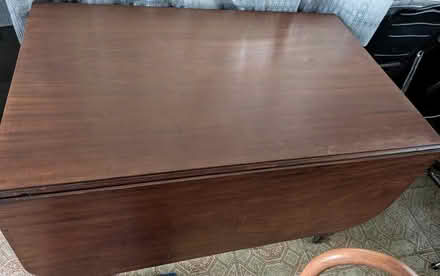 Photo of free nice dining room table (Anna st in Teaneck) #2