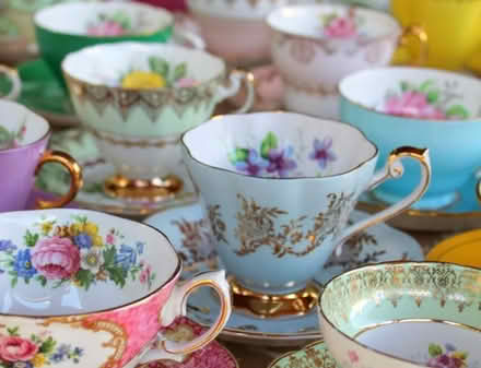 Photo of teacups & saucers (Newmarket Bathurst & Mulock) #1