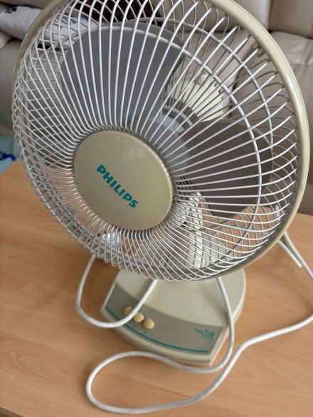 Photo of free Plug in Phillips Oscillating Fan (Enfield EN2) #2