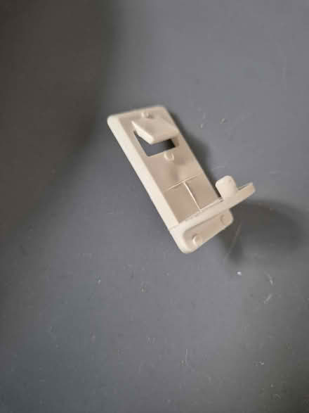 Photo of Kitchen cupboard shelf supports (DE72) #1
