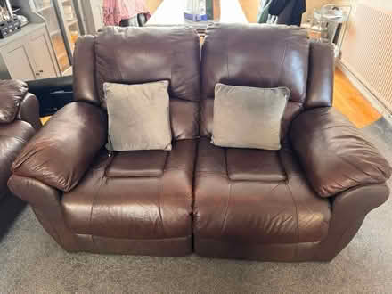 Photo of free Sofa’s (St16du) #3