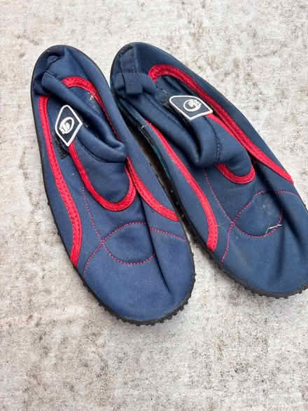 Photo of free River shoes, size 1 (Berkhamsted, HP4) #1