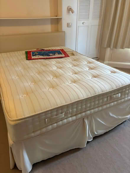 Photo of free Lights, Mattresses and Beds (South Woodford E18) #1