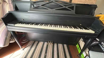 Photo of free Full size piano (Prince of Wales and Baseline) #1