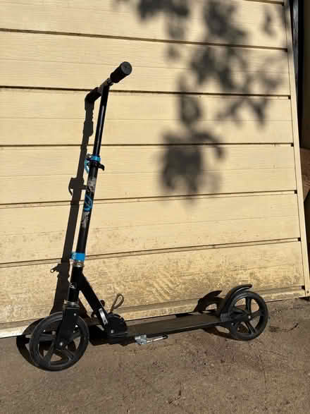 Photo of free Foldable scooter (Standish GL10) #1