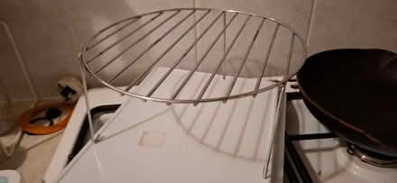 Photo of free Metal cooling/steaming rack? (Harrogate HG1) #2
