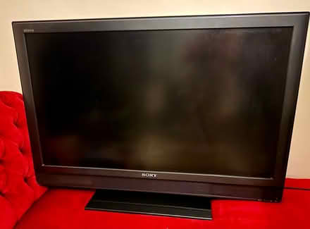 Photo of free Sony Bravia 40” HD Ready LCD TV (Buckingham MK18) #2