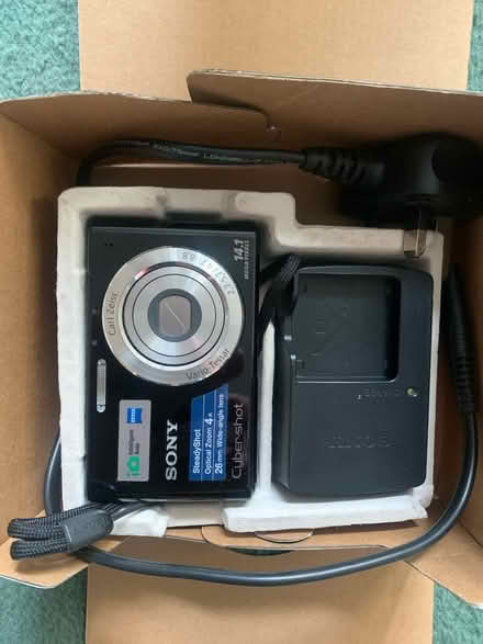 Photo of free Sony Camera (Clayton-Le-Woods, PR25) #2