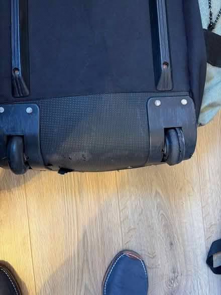 Photo of free Samsonite duffle bag (Cambridge CB4) #2