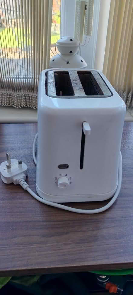 Photo of free Bread Toaster (Tipton) #1