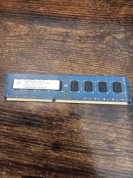 Photo of free 4gb memory card for computer (Langney Point BN23) #1