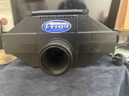 Photo of free Artist’s projector (Kensington) #2
