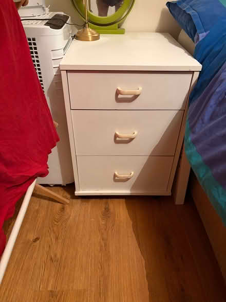 Photo of free 2 white 3 drawer night stands - not quite matching (Slough central SL1) #1