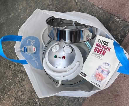 Photo of free Halogen oven for spares or repair (Boston, PE21) #1