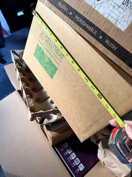 Photo of free lots of medium sized boxes (White Oaks area of San Carlos) #2