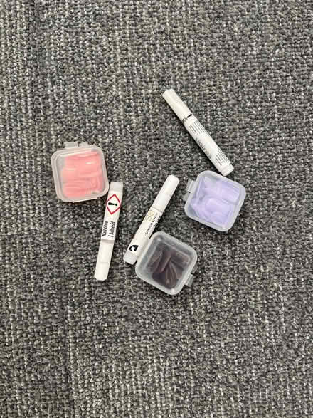 Photo of free False nails with glue (Catford SE6) #1