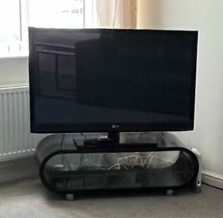 Photo of free TV & TV Stand (Irlams o' th' Height M6 7) #1