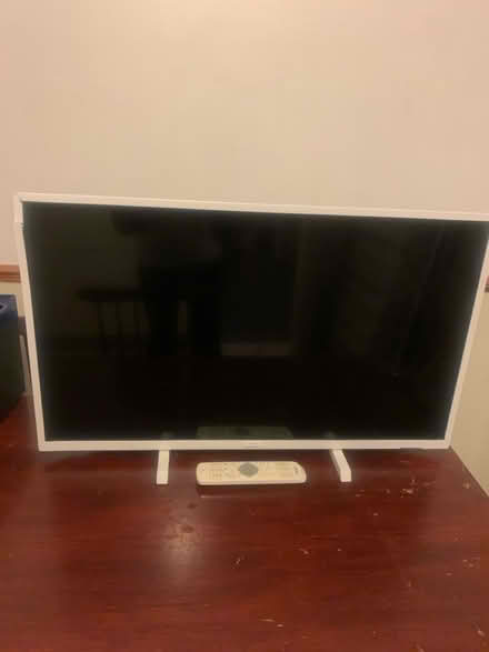 Photo of free Philips tv (LU1) #1