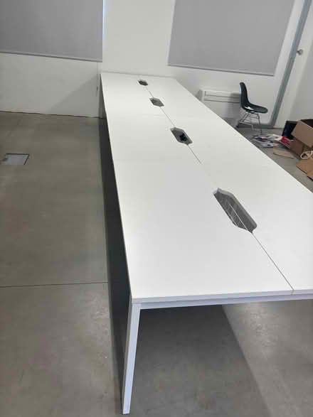Photo of free office desks (De Beauvoir N1) #1