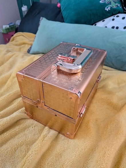 Photo of free Rose gold make up box (Springfield CM1) #1