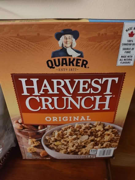 Photo of free 1.8kg box Quaker Harvest Crunch (West Etobicoke (bloor/427)) #1