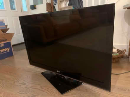 Photo of free 42 inch LG TV (Petworth/16th St Heights) #1