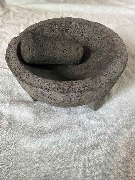 Photo of free Mexican Stone Mortar and Pestle (Roselle, Il) #2