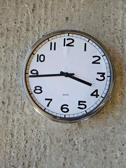 Photo of free Wall clock (Binfield Heath RG9) #1