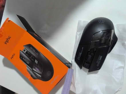 Photo of free Bn gaming mouse cordless (Erith DA8) #2