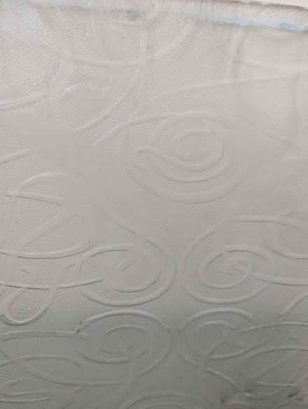 Photo of free Patterned internal glass (Crossways DA1) #2