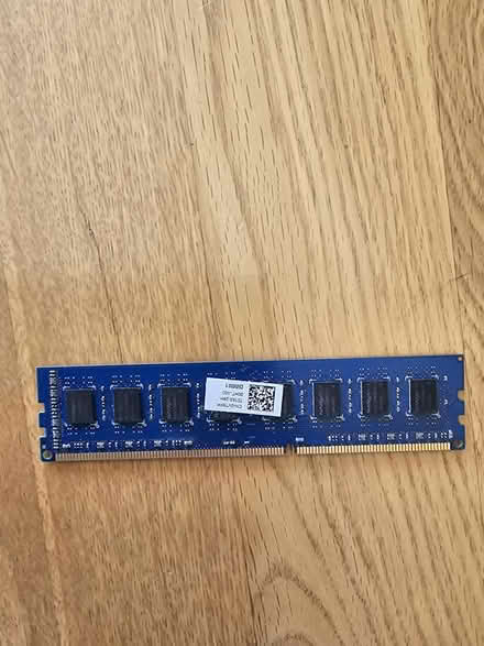 Photo of free 4gb memory card for computer (Langney Point BN23) #4