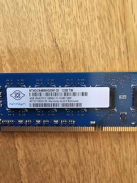 Photo of free 4gb memory card for computer (Langney Point BN23) #2